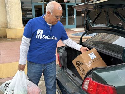 Today’s community food distribution event was a success! Thanks to everyone who volunteered and than