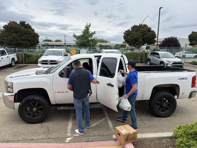 Today’s community food distribution event was a success! Thanks to everyone who volunteered and than
