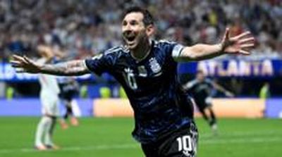 BBC Sport looks at Lionel Messis masterclass on the right wing to knock England out of the World Cup