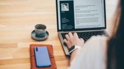 The government argues the move would help jobseekers and could reduce pay discrimination claims.