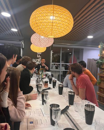 Post content from social feed "Shakez, d 1775145671