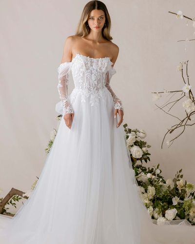 Etoile wedding dress