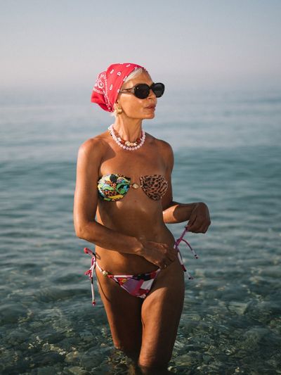 She dreams in shades of blue and lives by the sea ðŸ§œðŸ¼â€â™€ï¸