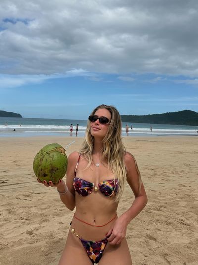 tante foto mie indossando @reinaolga_beachwear 🤍