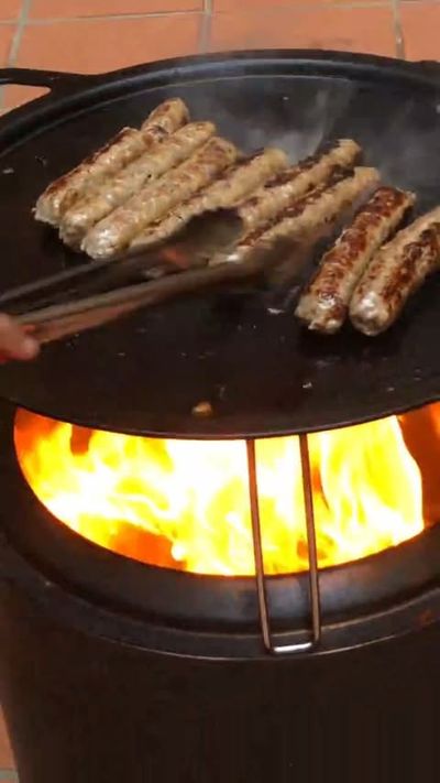 🔥🌭 Boerie vibes, fire pit feels! 🔥🌭

Big thanks to Helios Fire for bringing the heat to our cour