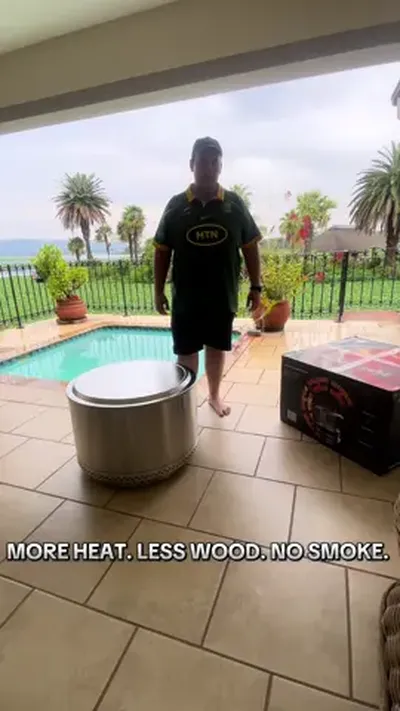 Take your fire to the next level with Helios Fire’s smokeless fire pit. 🔥  Braaing with the Tjoms h