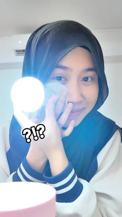 If your skinâ€™s not happy, no makeup can save it. Tried @everyroutine_global from @cocomo.65 today 
