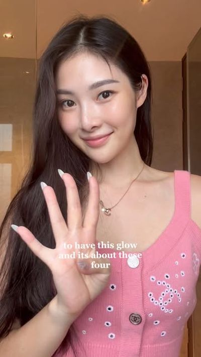 Honestly, my current vibe is â€œless makeup, more meâ€. Being busy means my skincare has to work ha