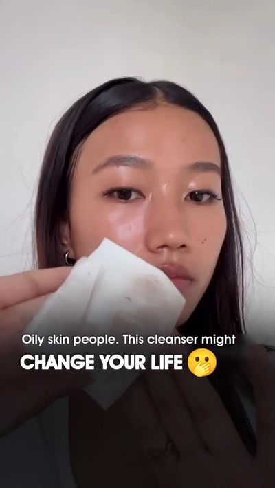 Oily skin peopleâ€¦ this cleanser might change your life ðŸ˜­ðŸ’™â€

Meet LAGOM Gel to Water Cleans
