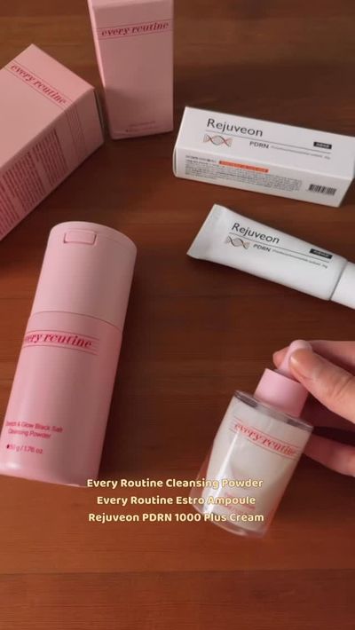 Loving how simple my routine has been lately âœ¨

I start with Every Routine Cleansing Powder â€” ge