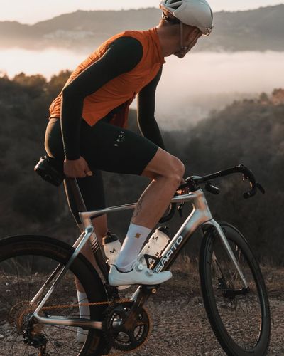 Canâ€™t wait to be back in sunny Spain ðŸ¥¹
ðŸ“¸ @velysiped 
.
.
.
.
.
.
.
*advert*
#pedalmafia #roa