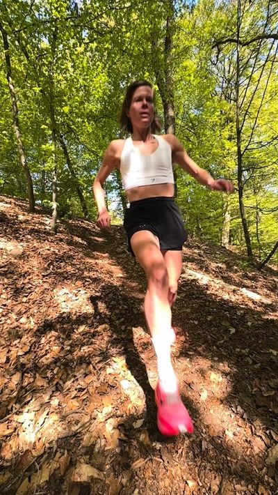 Fresh sockeloen.nl Socks, Favorite Trails, High Moral! ✨

#trailrunning #running #wittesokken #keept