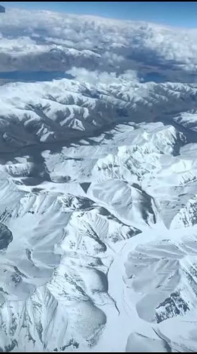 Fly Over the Himalayas — Delhi to Ladakh ✈️🏔️

With FuNWay Holidays, your Ladakh adventure begins b