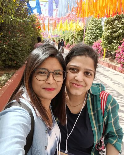 radhikaswelt Let's go, Rads.
I don't care where, let's just escape. And call me, woman. Call me.😛
.