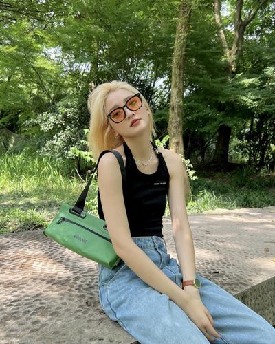 Solif - Shoulder Bag
Being well-dressed is my kind of happiness.

#solif #kraftpaperbag #sustainable