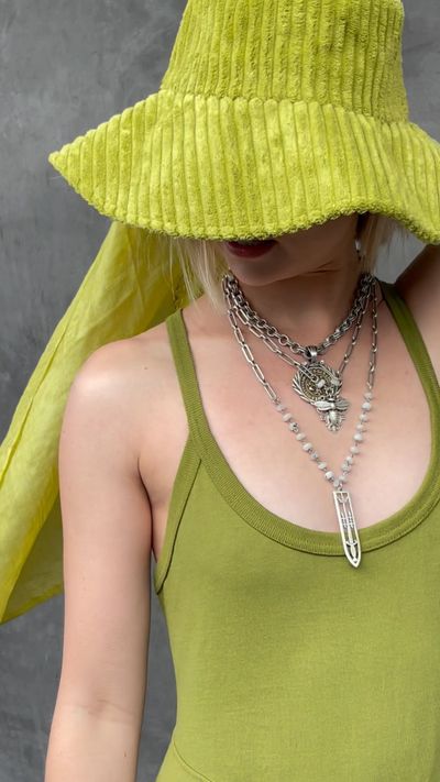 Looking good and feeling beautiful never goes out of style, and French Kande adds that je ne sais qu