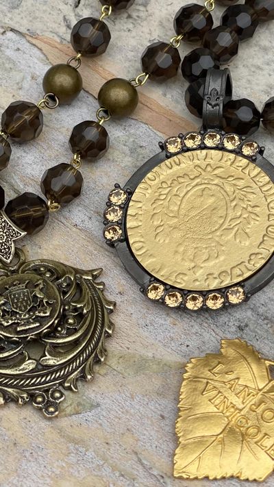 Dark, yet feminine. Experience the allure of our Smoky Quartz stones, cut specifically to shine at e
