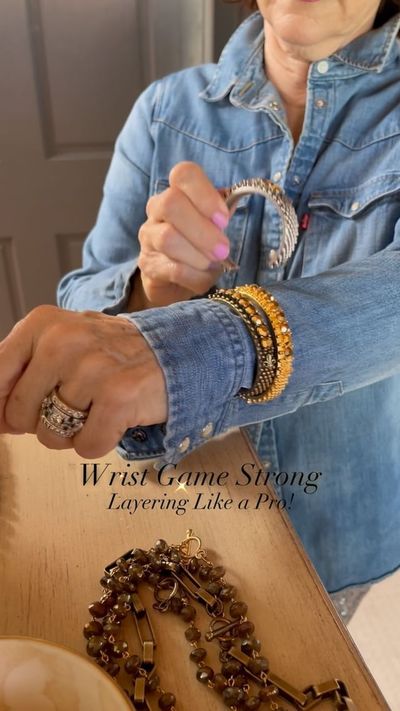Bracelets over long sleeves? Yes, please! âœ¨ðŸ–¤ This stylish trend is all about adding character t