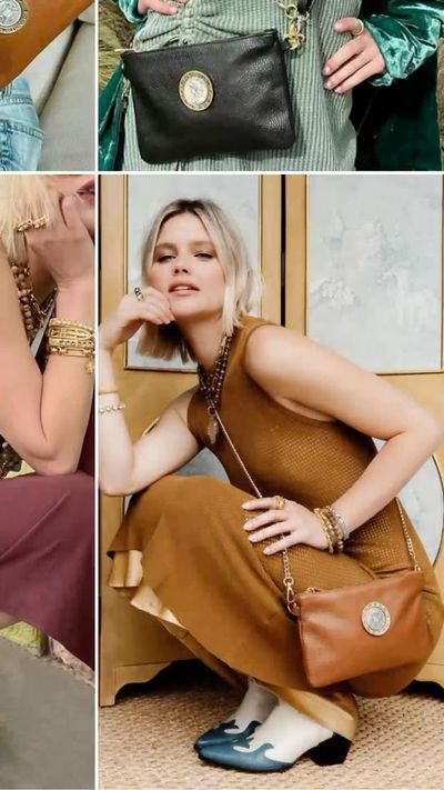 Grab the bag. Grab the gift. And go.
The FK Crossbody Bagâ€”Kandeâ€™s favorite â€œthrow on and goâ€
