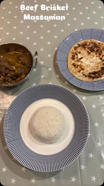 Slow cooked beef brisket massaman, basmati rice and paratha #curry #pulledbeef #indian #indianparath