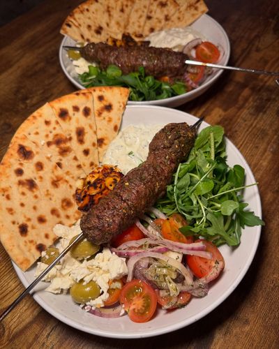 BEEF KOFTA BOWLS \n\nI made this meal a few weeks ago and really enjoyed it, since posting @spicemas