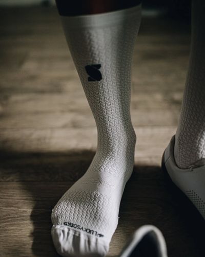 Rule #27.
Not too long and not too short.
And of course white. Sockeloen knows how to make white soc